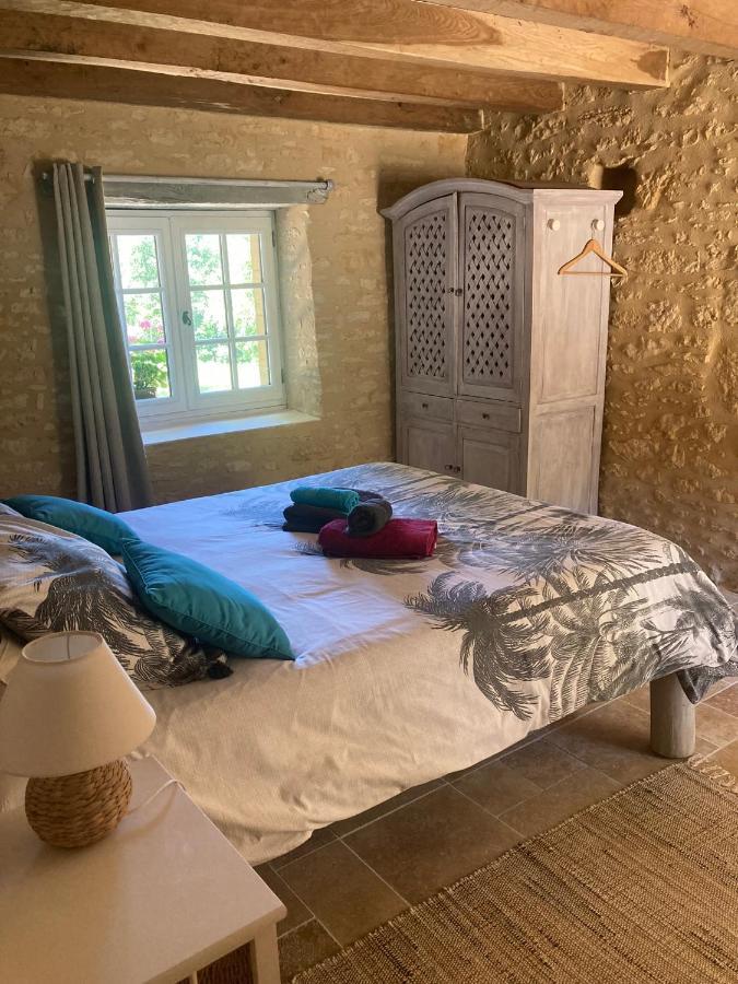 Vila Logis Des 4 Fees Et Son Bain Nordique Sainte-Nathalène Exteriér fotografie