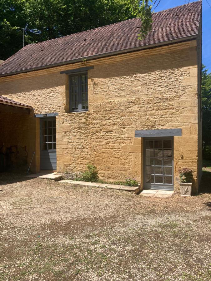 Vila Logis Des 4 Fees Et Son Bain Nordique Sainte-Nathalène Exteriér fotografie
