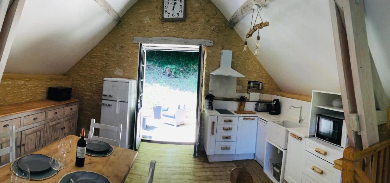 Vila Logis Des 4 Fees Et Son Bain Nordique Sainte-Nathalène Exteriér fotografie