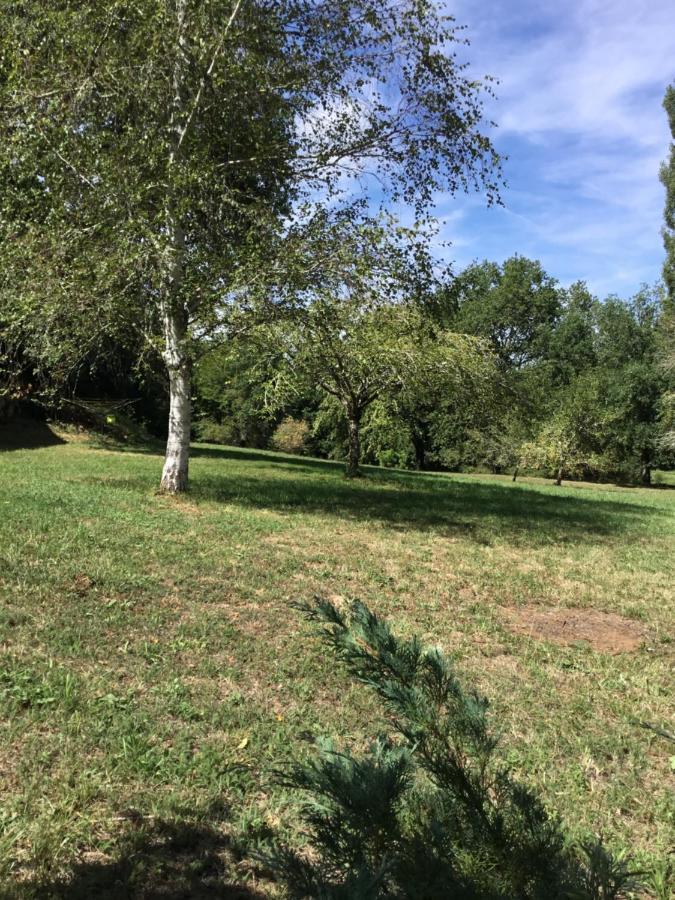 Vila Logis Des 4 Fees Et Son Bain Nordique Sainte-Nathalène Exteriér fotografie